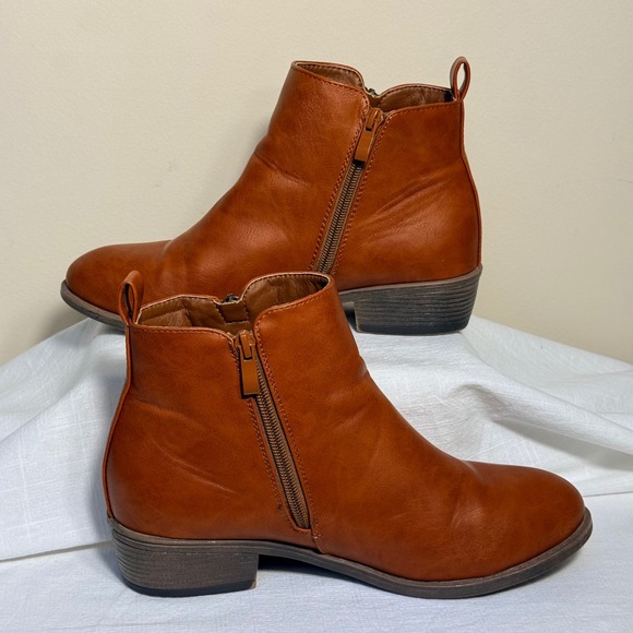 Vepose 9 Saddle Brown Chelsea Ankle Boots Side Zip Booties Boho Equestrian - Picture 5 of 8
